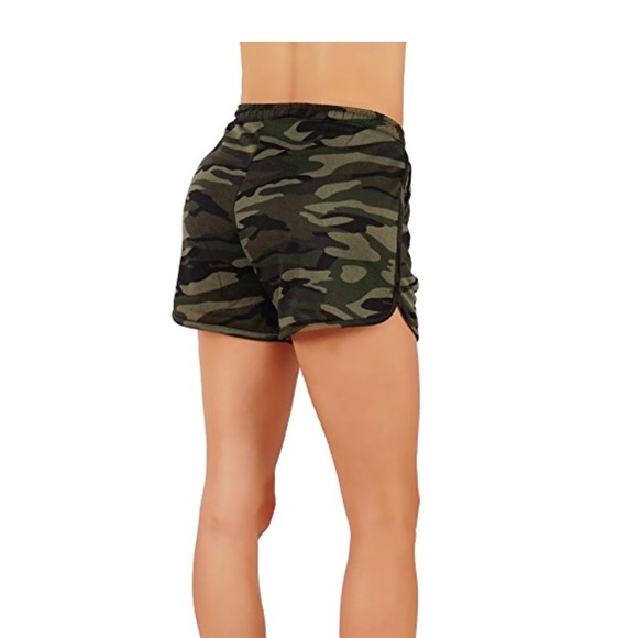 Itzon | Green CAMOUFLAGE shorts with pocke - Picture 2 of 4